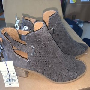 Gray Lizzie Booties